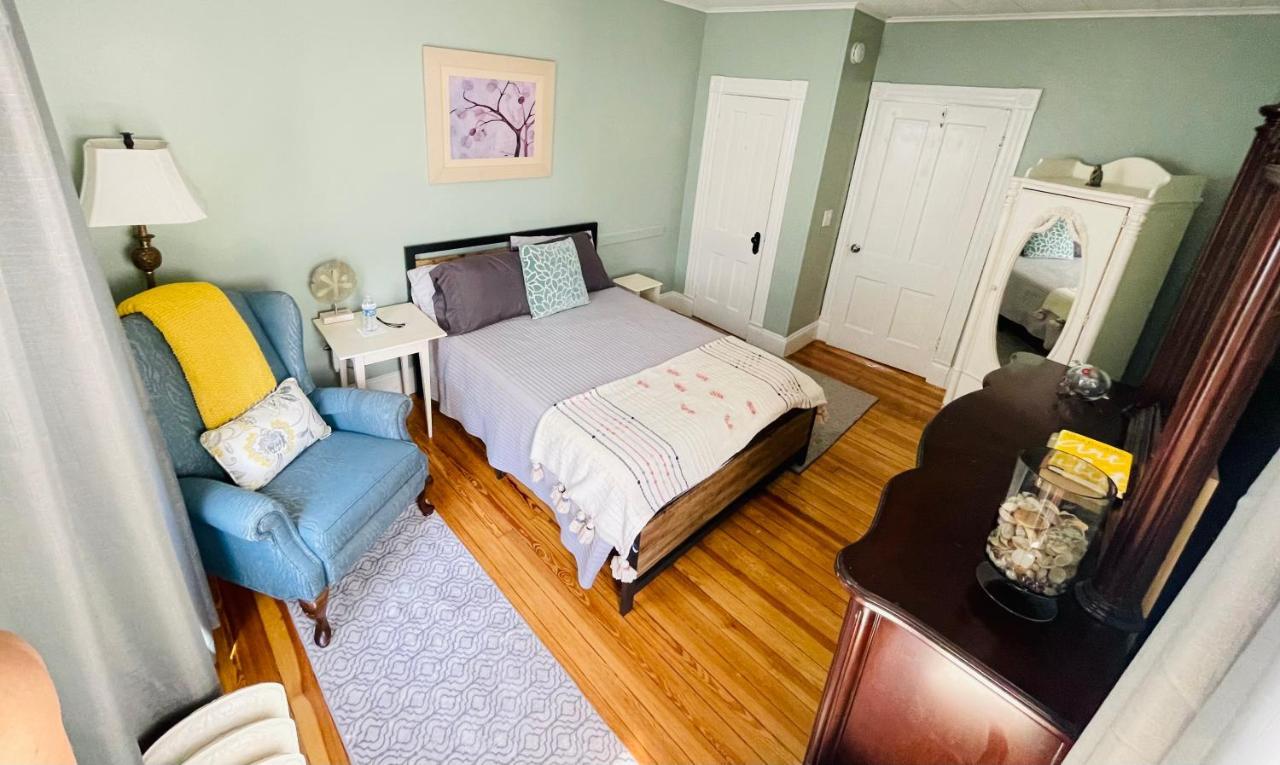 Delightful 2 room apartment New London Eksteriør billede